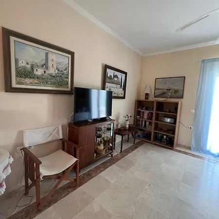 Villa Mani Kamares House