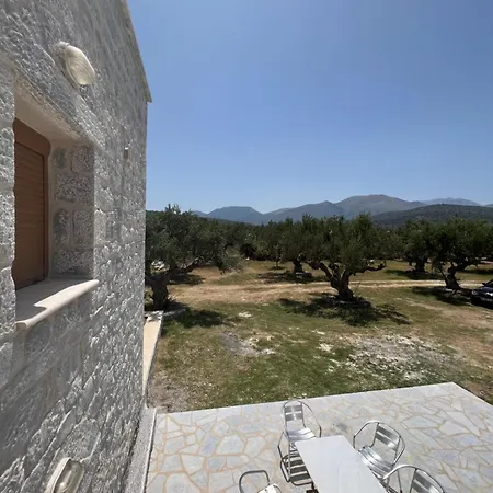 Villa Mani Kamares House *