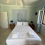 Βίλα Mani Kamares House Γύθειο