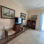 Βίλα Mani Kamares House
