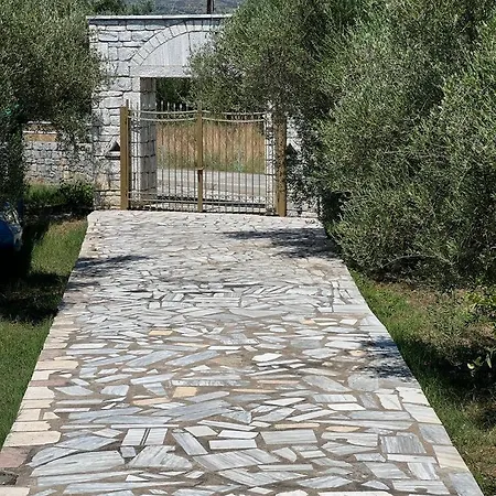 Mani Kamares House