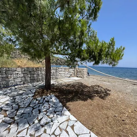 Mani Kamares House Githio