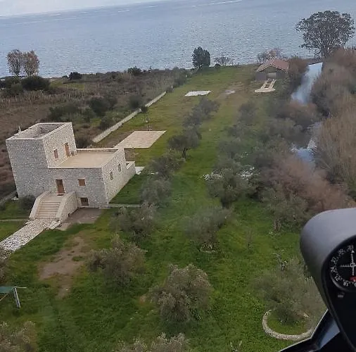 Mani Kamares House * Gythio