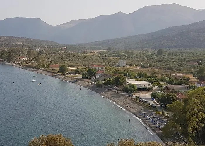 Mani Kamares House * Gythio