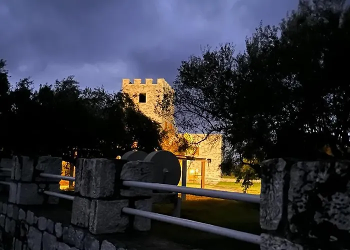 Mani Kamares House * Gythio