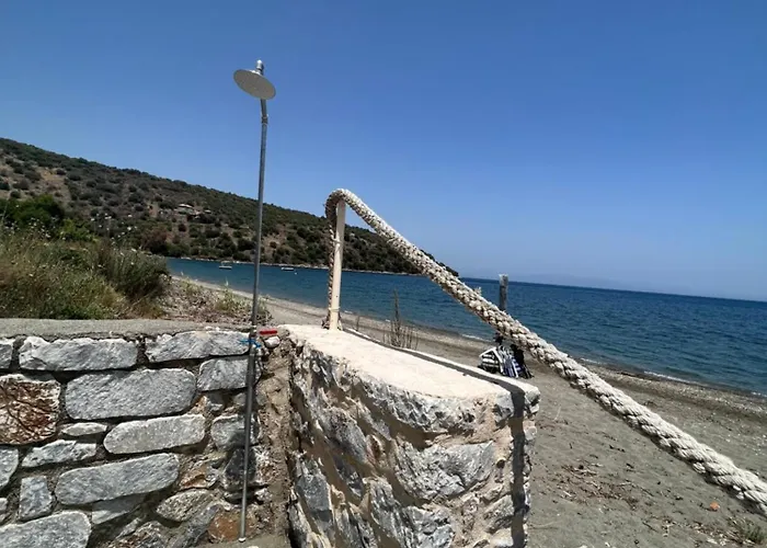 Mani Kamares House