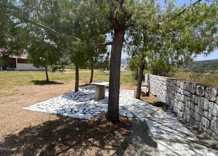 Mani Kamares House * Gythio