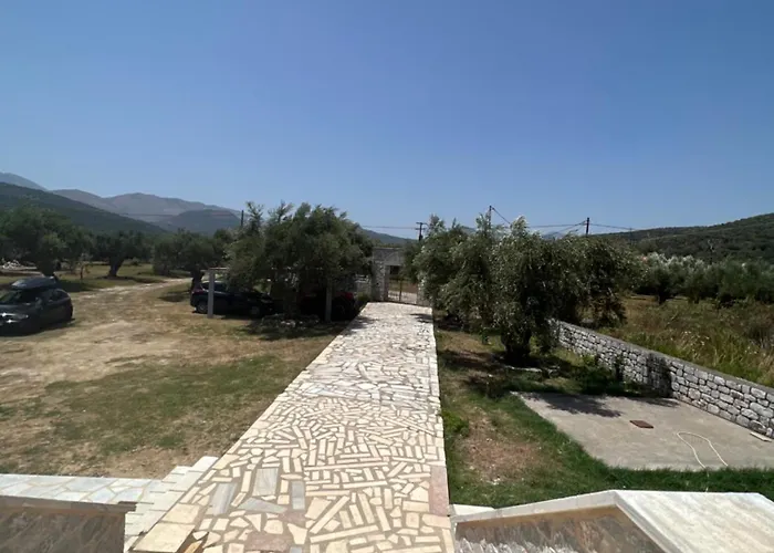 Vila Mani Kamares House