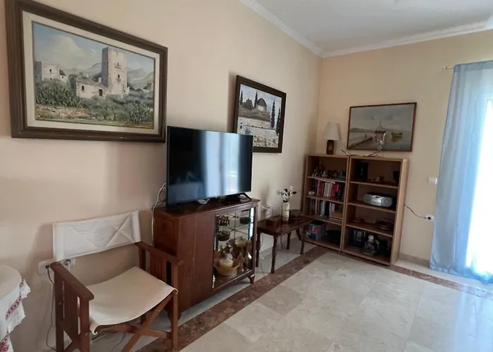 Vila Mani Kamares House