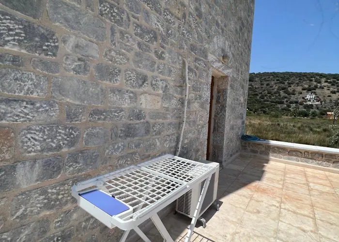 Mani Kamares House Gythio